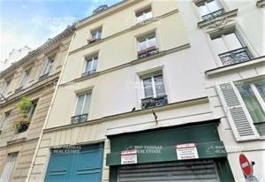 Location bureau Paris 9 - Cour calme et arborée