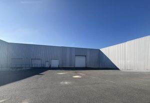 Locaux d'activités à louer Olivet - Proximité autoroute A71 et tramway