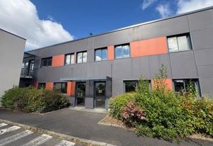 Location bureaux Olivet - Proche Tram A, bus et axes routiers