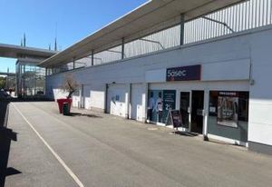 Location local commercial Olivet - Galerie Auchan