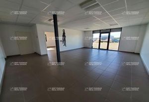 Location local Luynes - Bâtiment indépendant