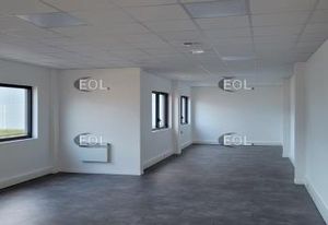 Location cellule mixte Colombier-Saugnieu - Proximité aéroport Lyon St Exupéry