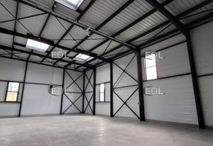 Location cellule mixte Colombier-Saugnieu - Proximité aéroport Lyon St Exupéry