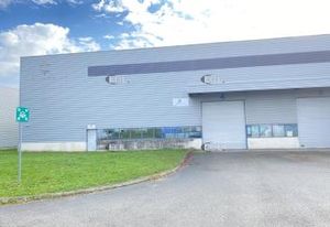 Entrepôt à louer Genas - Proche Lyon - 1037 m²