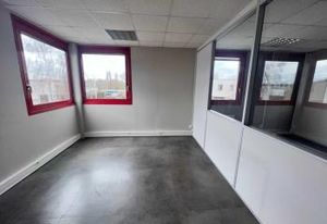 Location bureaux La Madeleine - Proche Lille, autoroute et gare