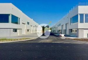 Cellules d'activités avec mezzanine à louer Escaudain - Axe Lille-Valenciennes