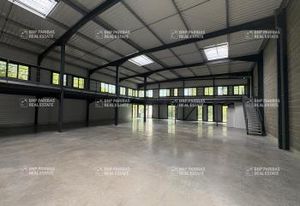 Locaux d'activités neufs à vendre Saint-Cyr-sur-Loire - Zone Auchan