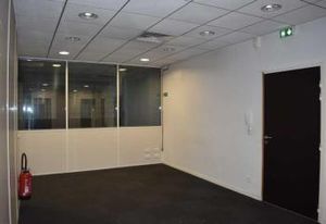 Location bureaux Chassieu - Proche Rocade Est et A43