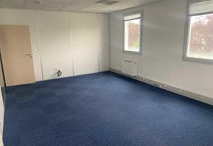 Vente bureaux Bron - Proche A43, périphérique et tramways T2 et T5
