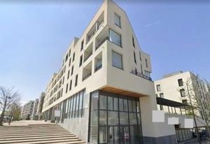 Location bureaux Sathonay-Camp - Proche TER et centre-ville de Lyon