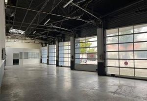 Local d'activité à louer Vénissieux - Proche périphérique Laurent Bonnevay
