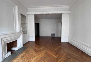 Location bureaux Lyon 6 - Proche Part-Dieu, bus, tram et gare