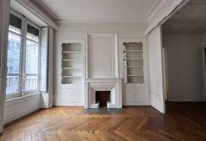 Location bureaux Lyon 6 - Proche Part-Dieu, bus, tram et gare