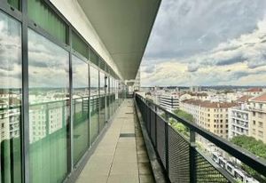 Location bureaux Lyon 3 - Proche gare Part-Dieu, métro, tram et bus
