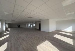 Location bureaux Limonest - Proche A6 et gare Lyon Part-Dieu