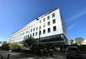 Location bureaux Paris 20 - Proche Porte des Lilas, Tram, Métro et Autoroutes