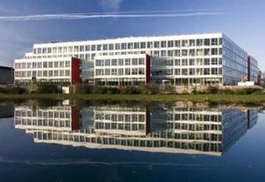 Location bureaux Saint-Denis - Proche métro Porte de Paris et autoroute A1