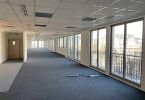 Location bureaux Serris - Proximité RER Val d'Europe et autoroute A4