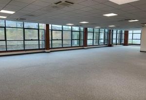 Location bureaux Noisy-le-Sec - Proche autoroutes A3 et A86, RER Rosny Bois Perrier