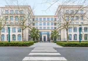 Location bureaux Chessy - Proche RER A et centre commercial Val d'Europe