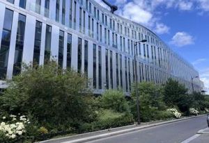 Location bureaux Paris 20 - Porte des Lilas, proche périphérique