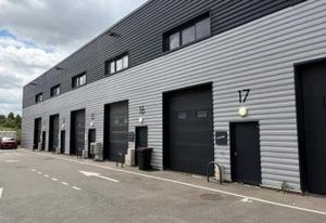 Location local d'activité Valenton - Site sécurisé 24/24