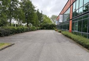 Location local d'activité Alfortville - Parc gardienné A86
