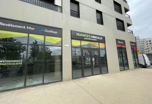 Location local commercial Ivry-sur-Seine - Quartier dynamique