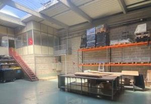 Location local d'activité Le Bourget - Proche RER B et A1