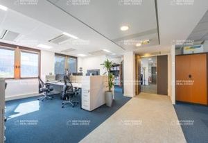 Location bureaux Guyancourt - Accès facile et environnement calme