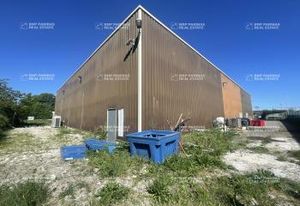 Local d'activité indépendant à vendre Le Plessis-Paté - Proche N104