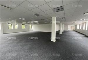 Location bureaux Saint-Herblain - Proche Nantes, parking en sous-sol