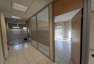 Vente local commercial Le Mesnil-Saint-Denis