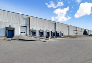 Entrepôt logistique à louer La Veuve - Proximité A4/E50