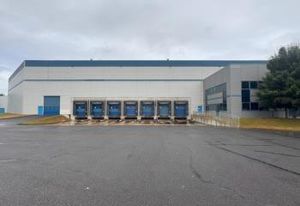 Location cellule logistique Combs-la-Ville - Proximité Francilienne
