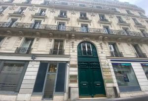 Bureaux à louer Paris 2 - Immeuble standing dernier étage