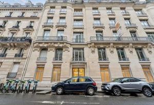Location bureaux Paris 8 - Proche métro Miromesnil et RER Haussmann-Saint-Lazare