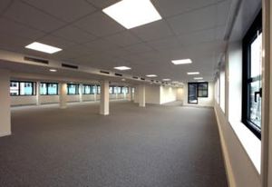 Location bureaux Levallois-Perret - Proche bus et SNCF Clichy-Levallois