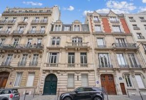 Location bureaux Paris 17 - Proche Métro Wagram, RER et Tramway
