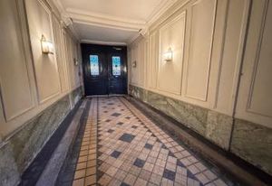 Vente bureau Paris 8 - Proche Palais de l'Élysée, bus, métro, RER, Transilien