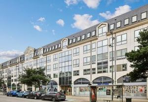 Bureaux à vendre Viroflay - Proche bus, métro, RER et gare