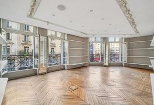 Location bureaux Paris 1 - Proche transports en commun