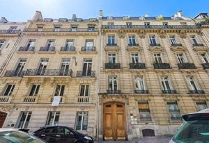 Vente bureaux Paris 8 près église Saint-Augustin métro Europe