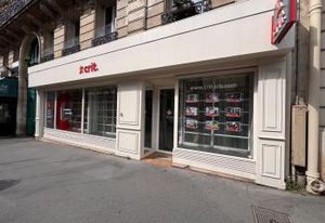Bureaux à louer Paris 8 - Proche gare Saint-Lazare et métro