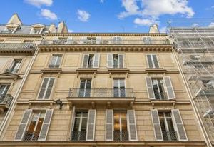 Bureaux à vendre Paris 8 - Vue sur place de l'Europe et transports