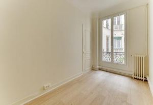 Location bureau Paris 9 - Proche transports