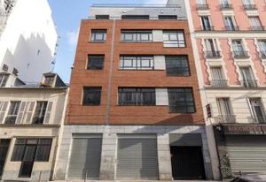 Location bureaux Paris 18 - Proche métro ligne 4, Tram T3b et porte de Clignancourt