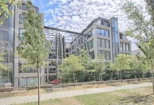 Location bureaux Paris 15 - Proche Rue de Vaugirard et Métro