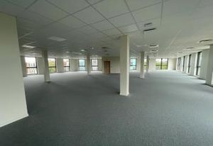 Location bureaux Olivet - Proche tramway et commerces