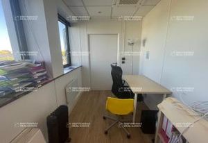 Bureaux à louer Saint-Grégoire - Proche transports en commun